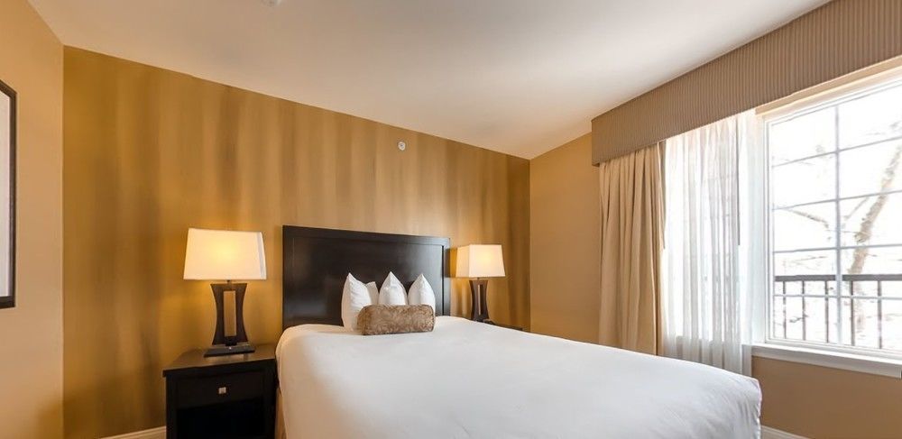 American Hotel Фрийхолд Екстериор снимка